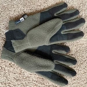 The north face winter gloves youth size